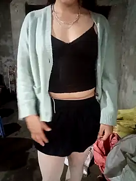 Snapshot of Phuong_xxx chatting on December 2025 01:13:01 AM Phuong xxx online show from December 2025 01:13:01 AM