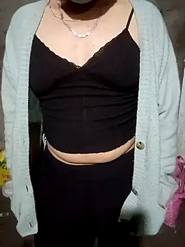 Snapshot of Phuong_xxx chatting on January 2026 07:06:02 PM Phuong xxx online show from January 2026 07:06:02 PM