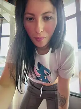 Mia salinass online show from May 2026 05:53:02 PM