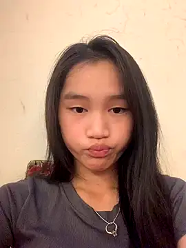 Snapshot of -Lie-06 chatting on September 2025 01:59:02 PM -Lie-06 online show from September 2025 01:59:02 PM