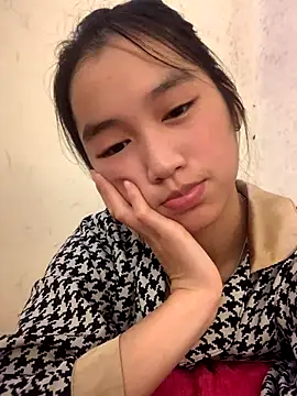 Snapshot of -Lie-06 chatting on October 2025 01:19:01 PM -Lie-06 online show from October 2025 01:19:01 PM