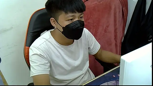 zhu000000 online show from September 2025 02:56:02 AM