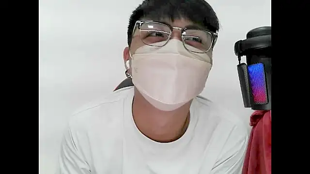 zhu000000 online show from October 2025 06:15:01 AM