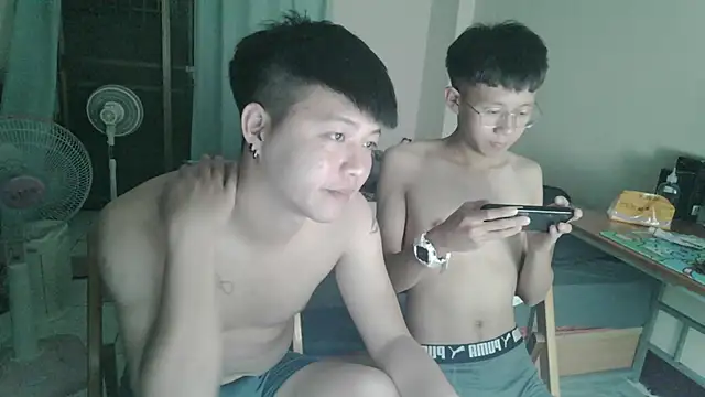 zhu000000 online show from April 2026 02:42:01 PM