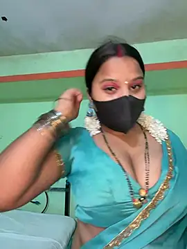 Snapshot of Shneeha_le chatting on April 2026 04:30:01 PM Shneeha le online show from April 2026 04:30:01 PM