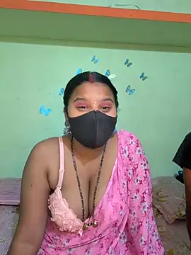 Snapshot of Shneeha_le chatting on April 2026 05:17:01 PM Shneeha le online show from April 2026 05:17:01 PM