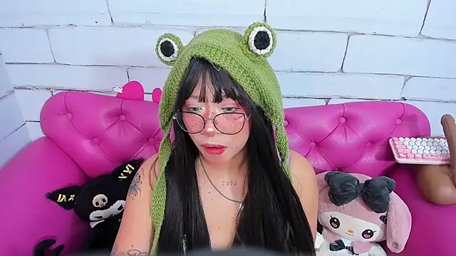 SafiroAgataaa online show from November 2025 02:53:02 AM