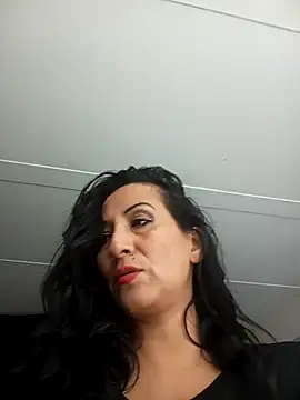 ivonne 9 online show from September 2025 03:56:02 PM