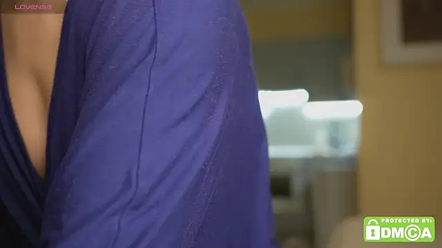 KateCarrey online show from November 2025 04:18:02 PM