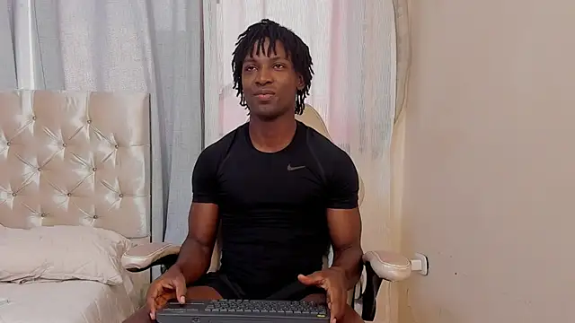 Snapshot of tau_montes chatting on October 2025 08:07:01 PM tau montes online show from October 2025 08:07:01 PM