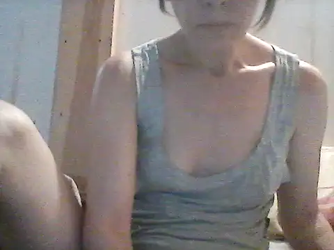 Snapshot of Milana38 chatting on June 2026 06:32:01 PM Milana38 online show from June 2026 06:32:01 PM