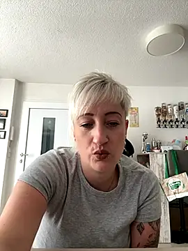 Rozendefotz online show from September 2025 08:04:02 AM