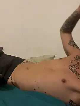 Snapshot of pimousssse chatting on October 2025 11:49:01 PM pimousssse online show from October 2025 11:49:01 PM