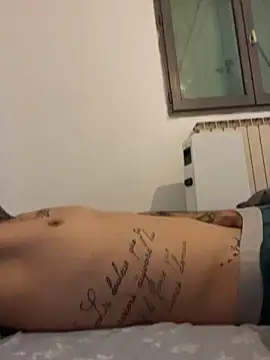 Snapshot of pimousssse chatting on November 2025 12:44:01 AM pimousssse online show from November 2025 12:44:01 AM