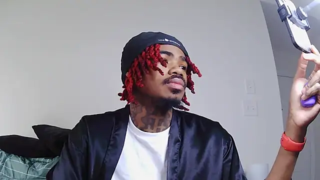 Snapshot of risktakinndolo chatting on September 2025 02:55:02 PM risktakinndolo online show from September 2025 02:55:02 PM