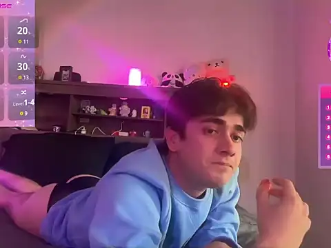 Snapshot of michaeltorrexxx chatting on February 2026 11:23:02 PM michaeltorrexxx online show from February 2026 11:23:02 PM