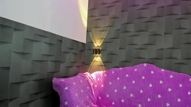 VeraGarnier online show from March 2026 08:26:02 PM