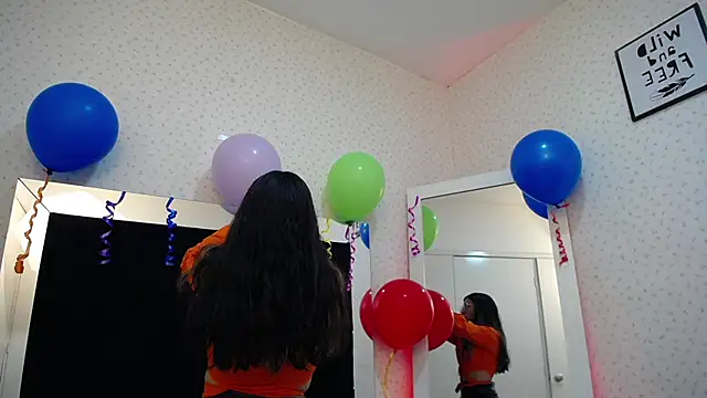 Snapshot of LunaRichy_ chatting on September 2025 12:18:01 PM LunaRichy online show from September 2025 12:18:01 PM