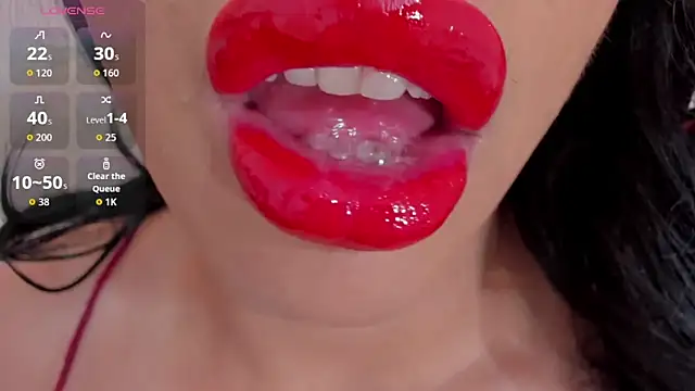 Snapshot of sweet_Elizabeth chatting on May 2026 01:21:02 PM sweet Elizabeth online show from May 2026 01:21:02 PM