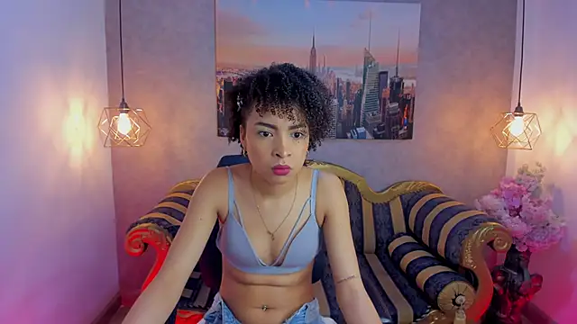 Lucia jane online show from October 2025 07:43:01 PM