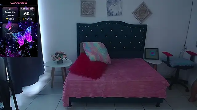 Snapshot of SammySmall_F_w chatting on February 2026 01:30:02 PM SammySmall F w online show from February 2026 01:30:02 PM