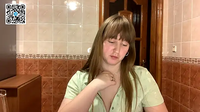 MaroonMoon  online show from October 2025 07:34:02 PM