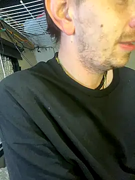 Snapshot of Unknownstepbrother chatting on November 2025 06:23:01 AM Unknownstepbrother online show from November 2025 06:23:01 AM