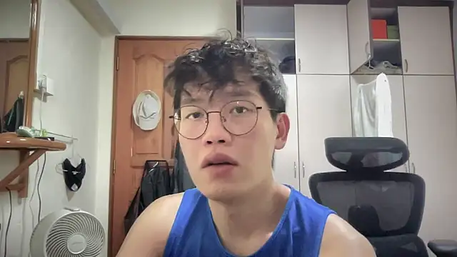 Passionatetwink2 online show from October 2025 09:29:02 AM