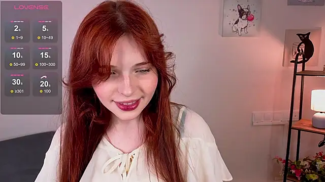 AnnieKim  online show from October 2025 02:12:02 PM