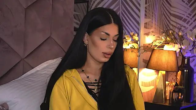 EvaRhea online show from February 2026 04:32:01 AM