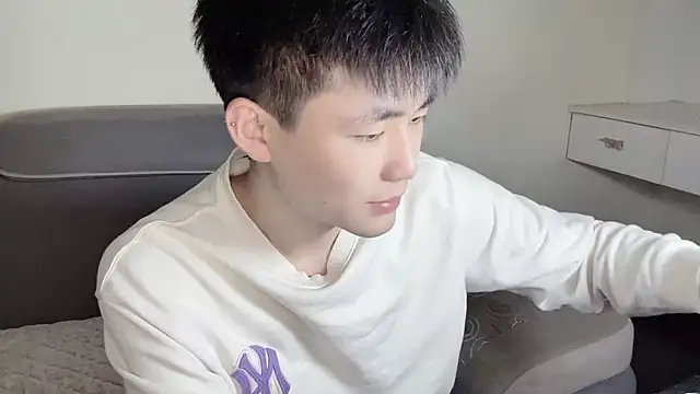 xiaoyang5200 online show from October 2025 03:46:02 PM