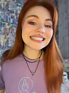 LunaMillie online show from April 2026 10:04:02 AM