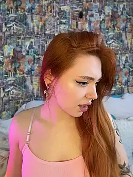 LunaMillie online show from April 2026 10:53:01 AM