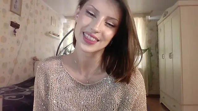 Snapshot of RuxaShade chatting on October 2025 11:10:01 AM RuxaShade online show from October 2025 11:10:01 AM