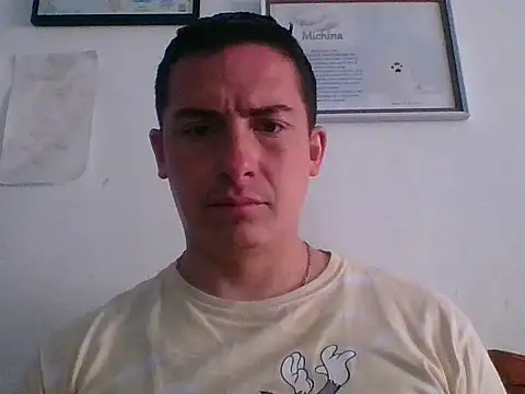 Snapshot of mickseb89 chatting on September 2025 03:23:01 PM mickseb89 online show from September 2025 03:23:01 PM