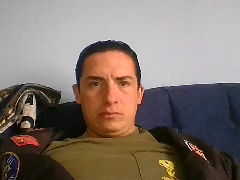 Snapshot of mickseb89 chatting on October 2025 01:50:01 PM mickseb89 online show from October 2025 01:50:01 PM
