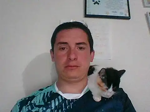 Snapshot of mickseb89 chatting on October 2025 10:40:02 PM mickseb89 online show from October 2025 10:40:02 PM