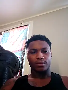 Snapshot of Dropdingo chatting on October 2025 05:13:02 PM Dropdingo online show from October 2025 05:13:02 PM