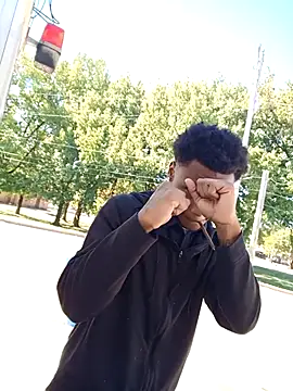 Snapshot of Dropdingo chatting on October 2025 05:56:01 PM Dropdingo online show from October 2025 05:56:01 PM