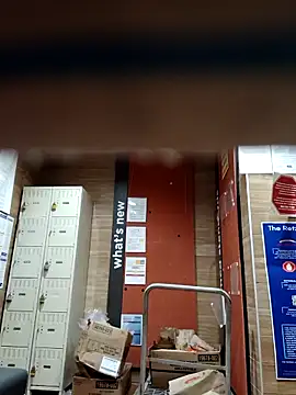 Snapshot of Dropdingo chatting on October 2025 03:57:02 PM Dropdingo online show from October 2025 03:57:02 PM