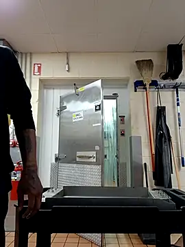 Snapshot of Dropdingo chatting on November 2025 02:39:01 PM Dropdingo online show from November 2025 02:39:01 PM