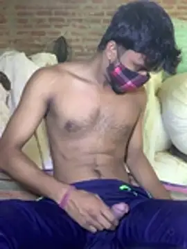 Snapshot of uniquesexyboy5689 chatting on May 2026 04:21:01 AM uniquesexyboy5689 online show from May 2026 04:21:01 AM