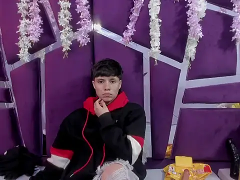 Bruno Cruzz online show from December 2025 02:51:01 AM