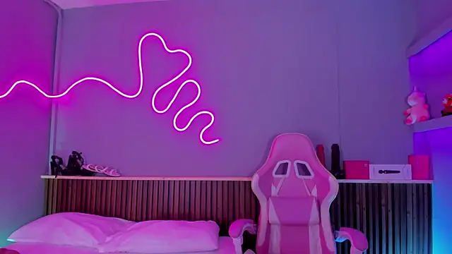 SammyRose  online show from April 2026 08:57:01 PM