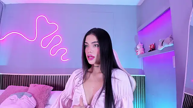 Snapshot of SammyRose_ chatting on April 2026 08:10:01 PM SammyRose online show from April 2026 08:10:01 PM