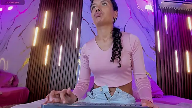 VictoriaDuart online show from September 2025 07:48:01 PM