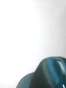 LunaJacobs online show from April 2026 07:58:01 PM