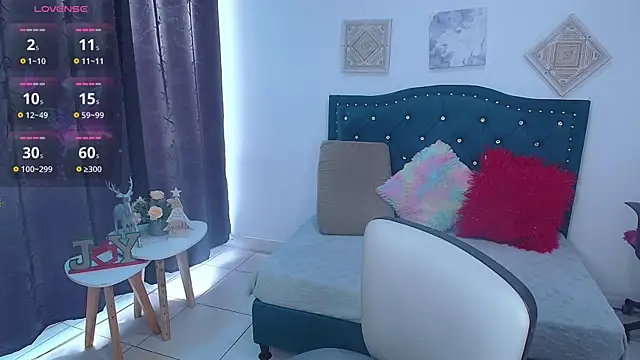 IamBunny f w online show from December 2025 01:41:02 PM