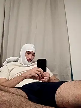 Snapshot of Jadriel23 chatting on September 2025 05:01:02 AM Jadriel23 online show from September 2025 05:01:02 AM