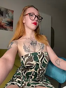 Snapshot of Amore_Mia_ chatting on June 2026 06:29:02 PM Amore Mia online show from June 2026 06:29:02 PM